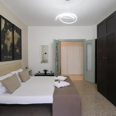 Apartament Trastevere - La Maison Du Monde